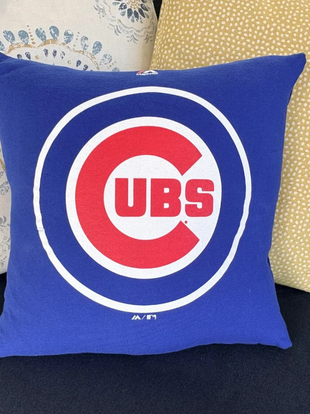 Chicago Cubs MLB baseball handmade retro upcycled t-shirt 16x16 pillow cover